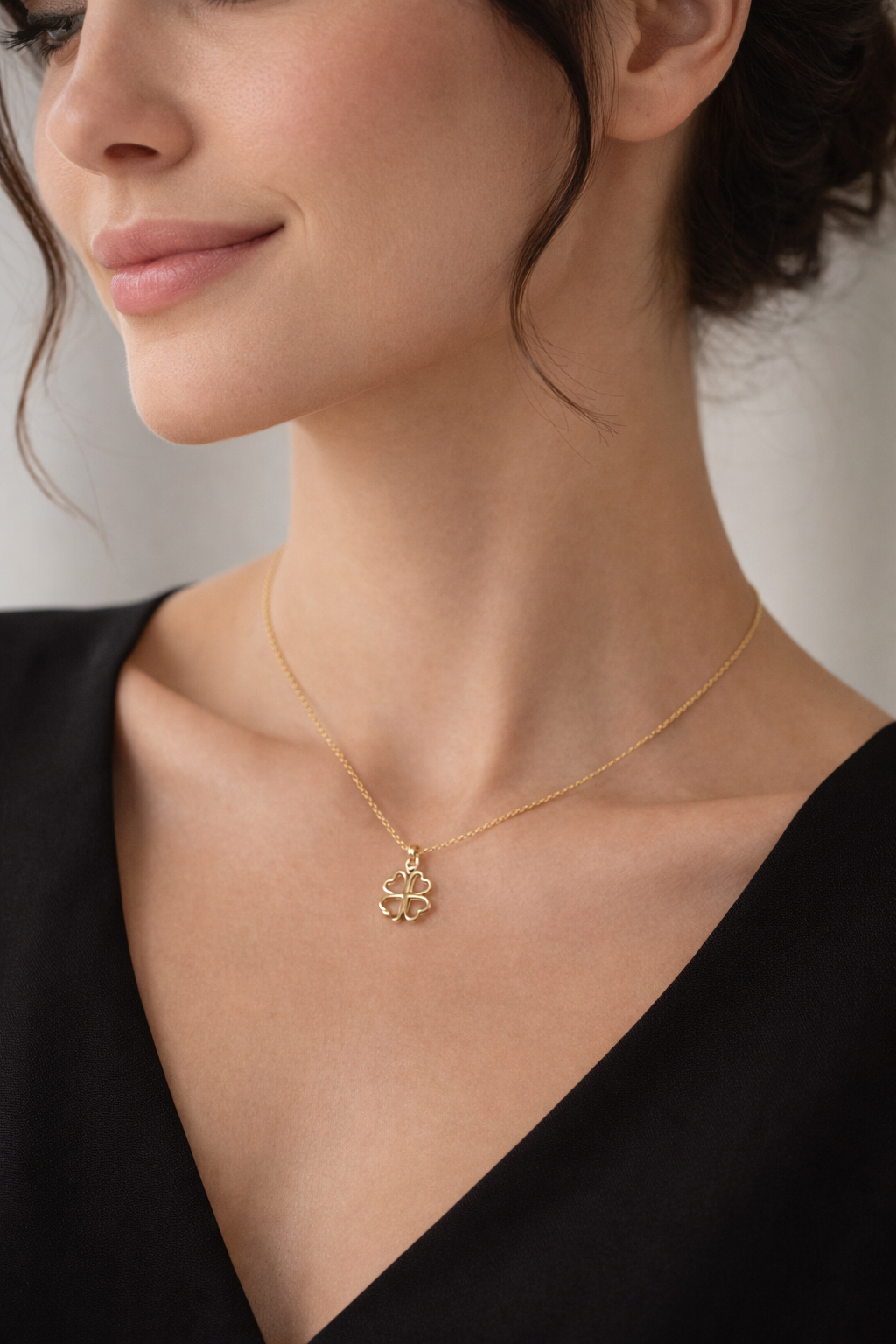 Sølv halskæde kløver i forgyldt sølv 42-45 cm, justerbar (flere varianter)