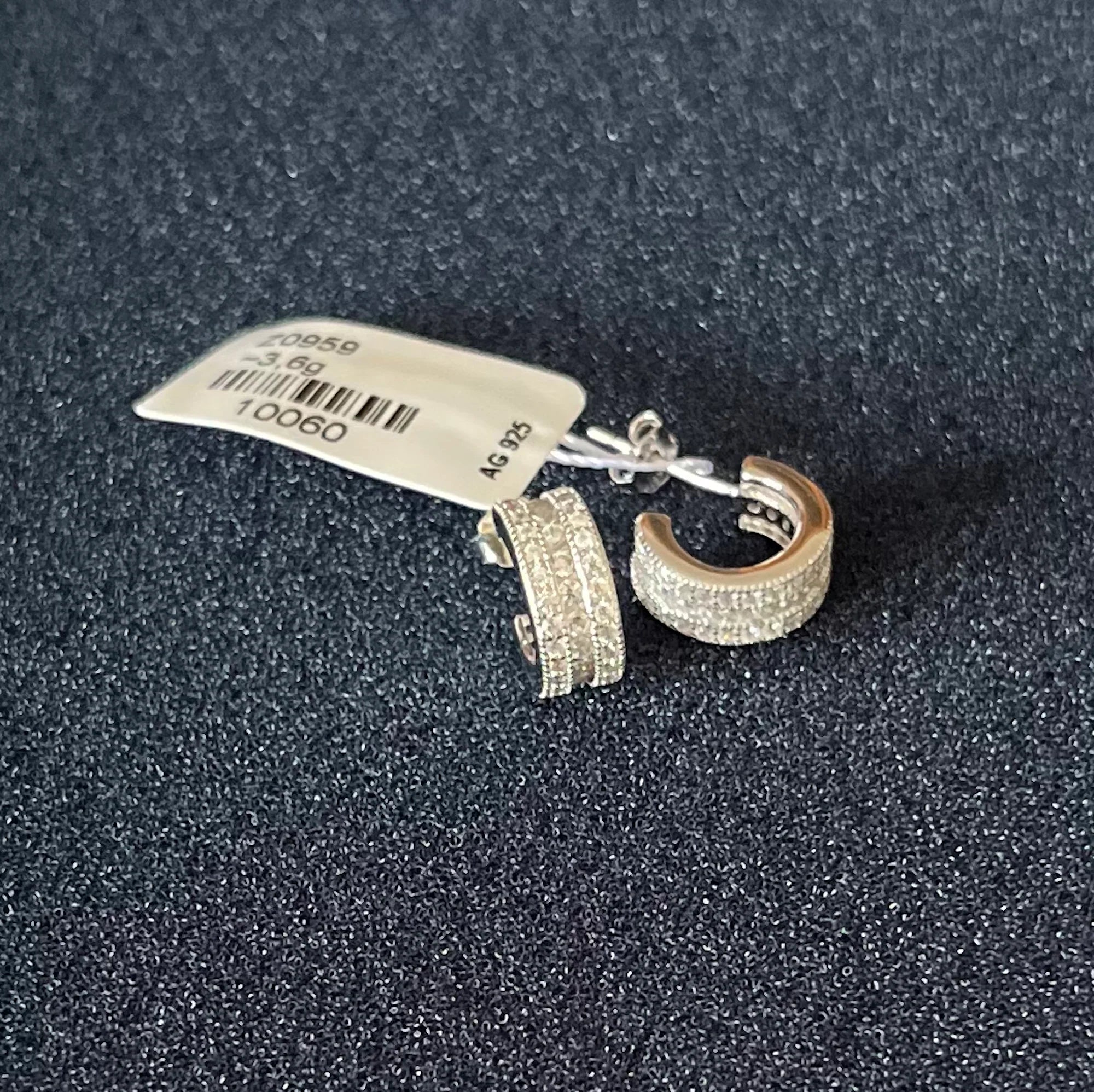 Sølv (925) elegante creoler ørestikker med tre rækker zirkoner (10060) Sekundært billede