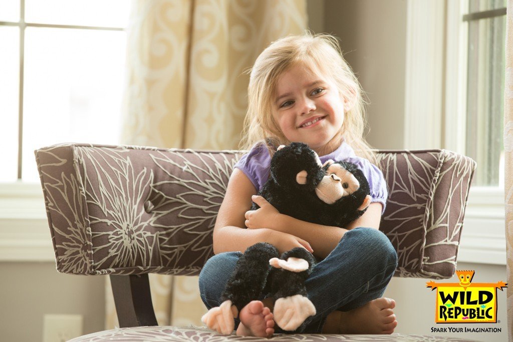 Wild Republic Hængende Abe med Baby - Hanging Chimp Mama with Baby 51 cm Sekundært billede